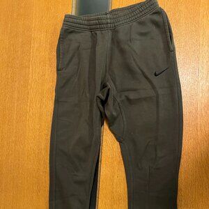 Nike Tech Fleece Joggers — Green
